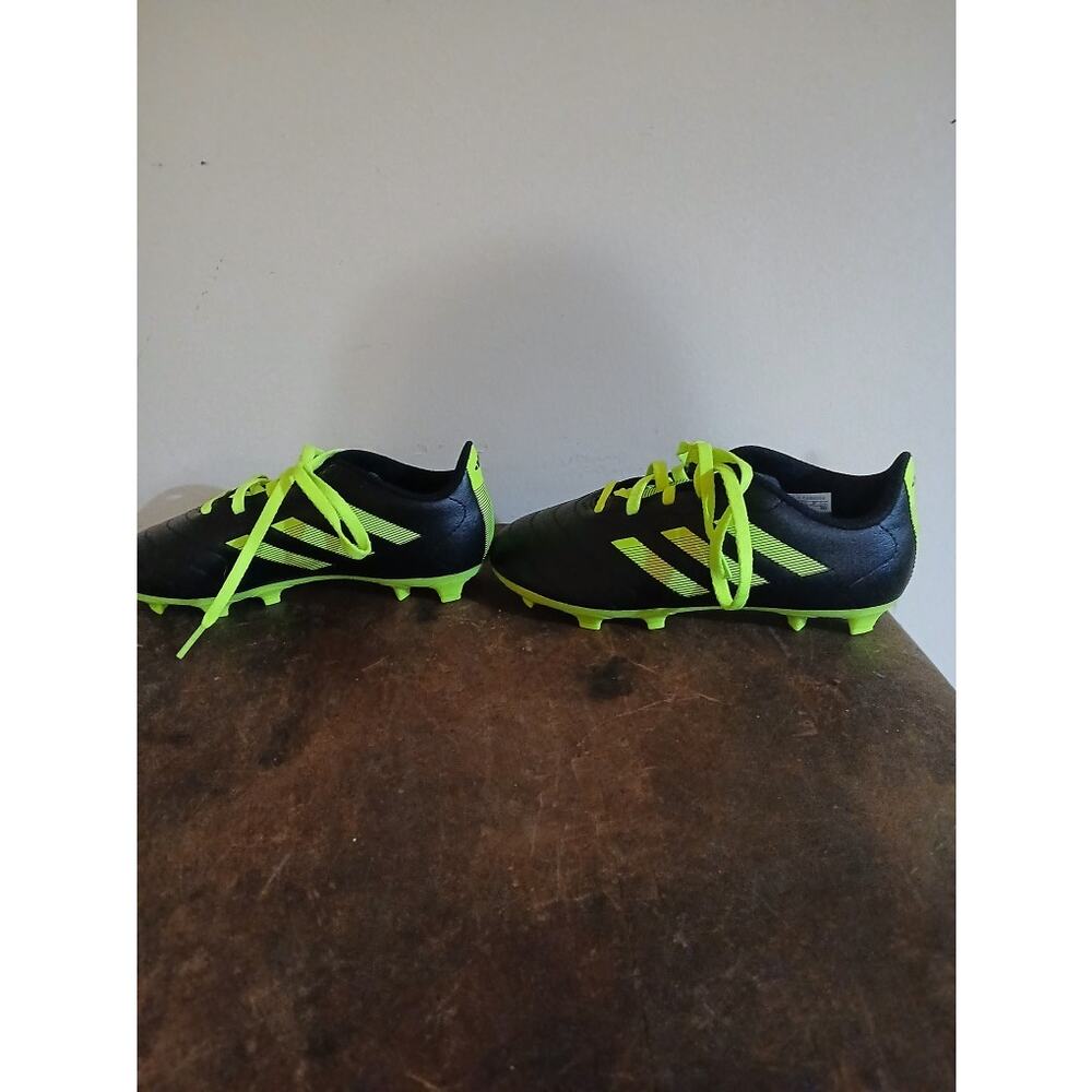 Adidas Soccer Shoes Boys Size 1